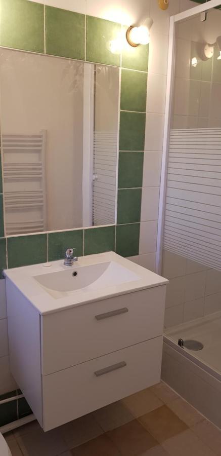 Petite Maison Refaite A Neuf Dans Mas Du 19Eme Siecle Арл Екстериор снимка